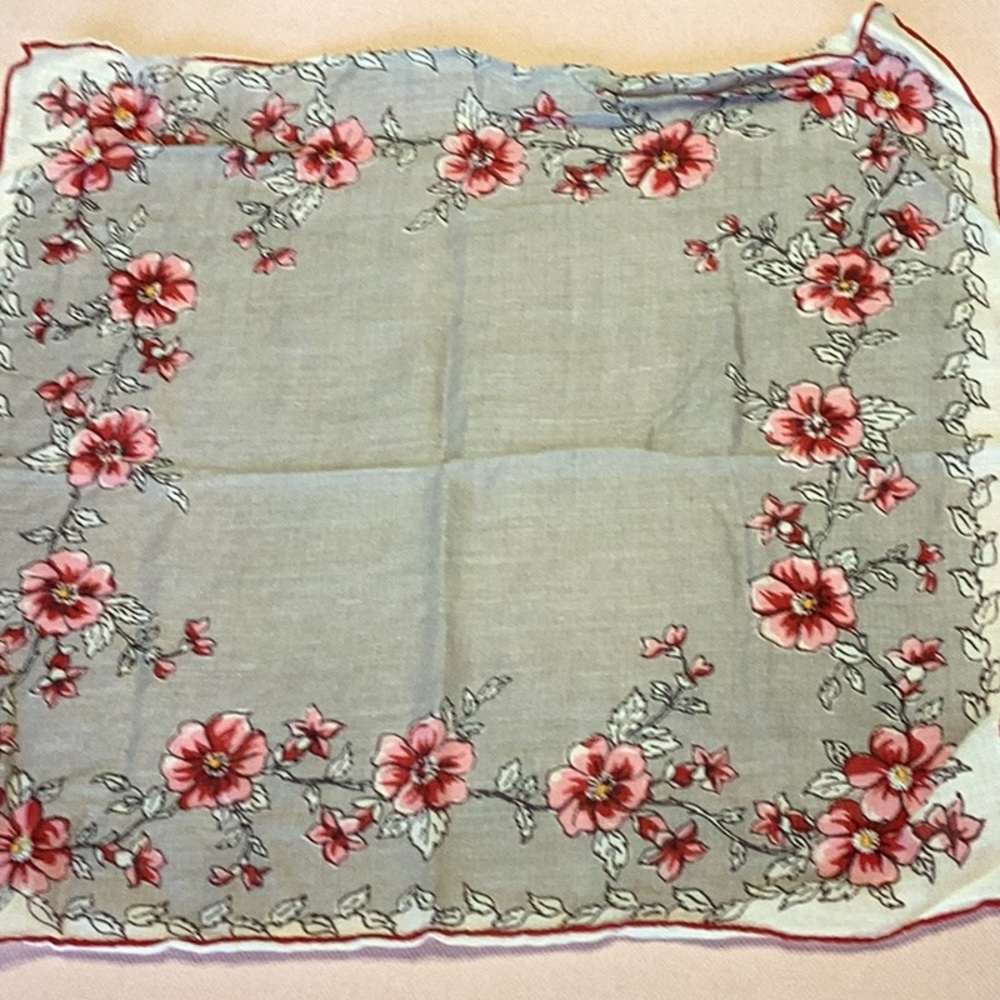FINAL SALE PRICE Scarves, Bandana & Hankie Lot of 7 - Picture 10 of 11